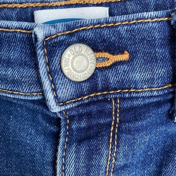 Old Navy Girl's Denim Belted Midi Dark Wash Jean Shorts Size 12 - Picture 3 of 10